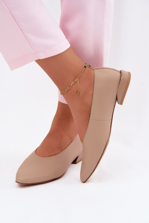Sandfarbene Ballerinas mit breiten Absätzen Hoshi