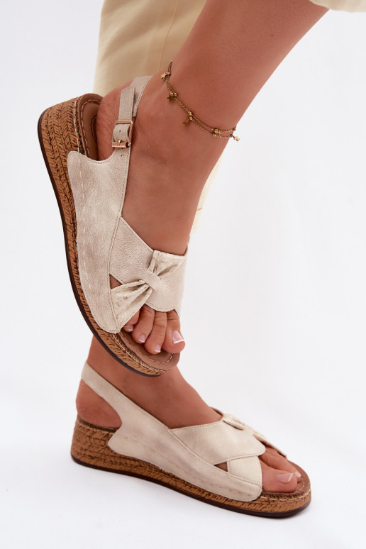 Sandales confortables pour femmes avec une plateforme couleur dorée Iggy