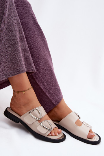Leren slippers met gespen Vinceza 62304 zandkleurig