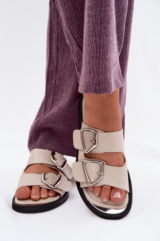 Leren slippers met gespen Vinceza 62304 zandkleurig