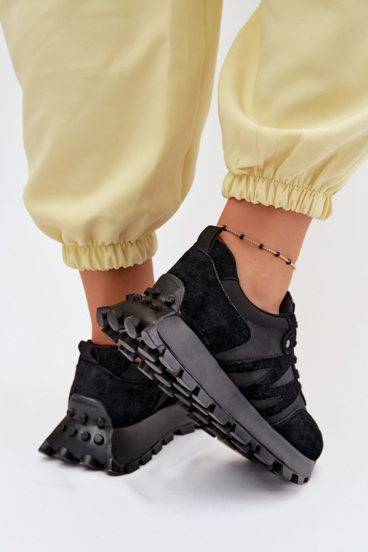 Peau en daim Chaussures modèle baskets Féminin avec une plateforme Vinceza 41520 couleur noire