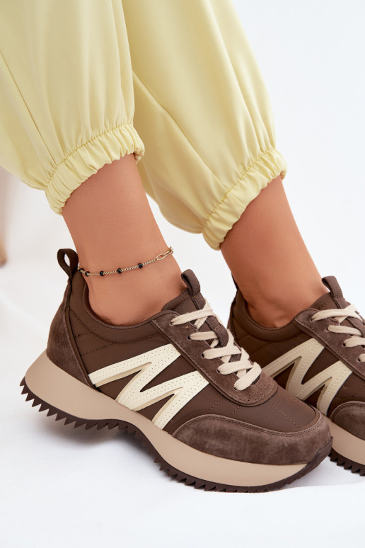 aus INildleder Sneakers Stilvollllschuhe Feminin mit einer Plattform Vinceza 41521 braune Farbe