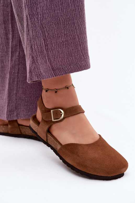 Leer Suède damessandalenZakrytymi Palcami Het heeftciejka H7365-02 bruine kleur