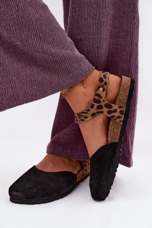Lederne Damen-Suede-Sandalen mit geschlossenen Zehen in Schwarz