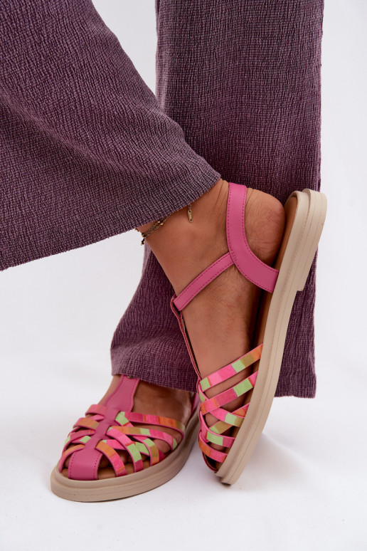 Peau Sandales plates pour femmes avec des bandes Il fautciejka K7442-15 couleur rose