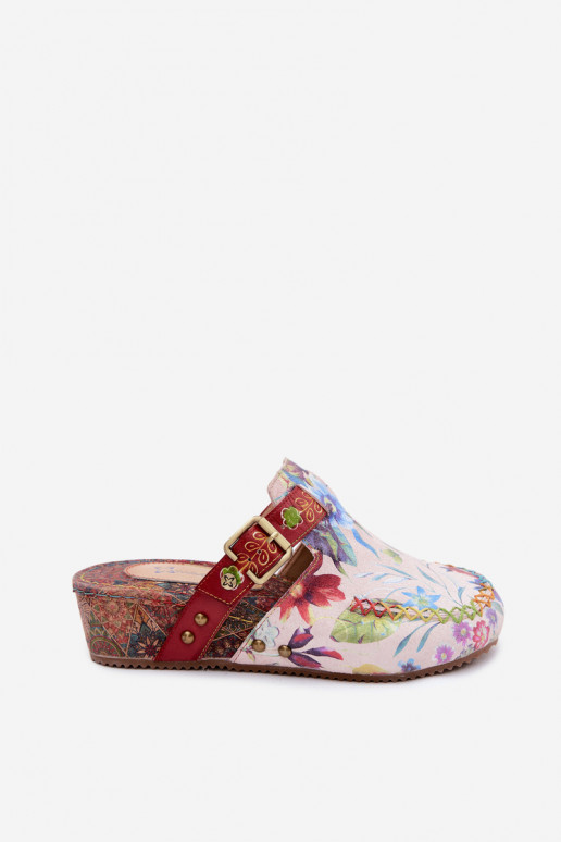 Lederne Damen-Slipper mit Plattform und Blumen in verschiedenen Farben