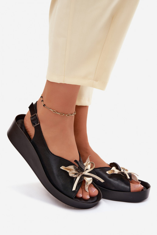 Damensandalen Feminin mit Ornamenten S.Barski KV61-6045 schZuarze Farbe