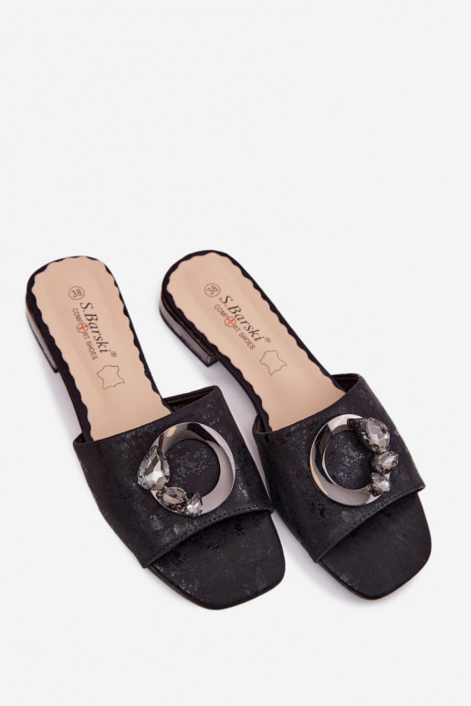 Damenhausschuhe mit breiten Absätzen mit Ornamenten KV61-6025 schZuarze Farbe