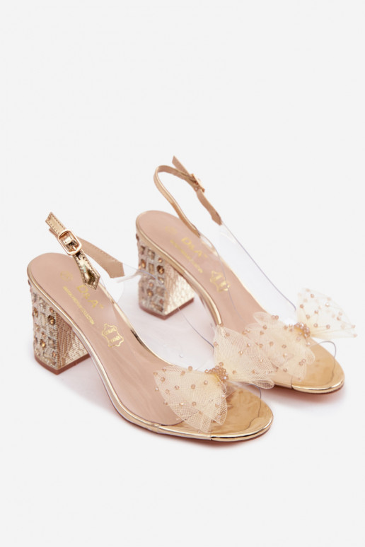 Sandalen mit Absatz und funkelnden Edelsteinen, Netz mit Schleifen D&A MR61-9010 gold