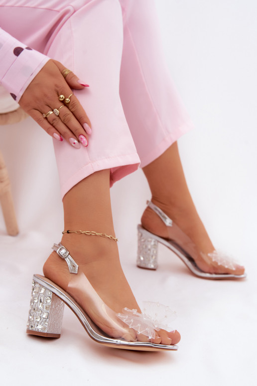 sandalen met hakken met glanzende gaten SiateczkoIna met linten D&A MR61-9010 zilvere kleur