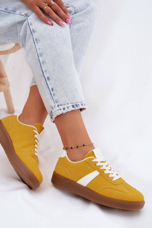 Sneaker mit Kunstveloursleder-Imitation in Gelb Calira