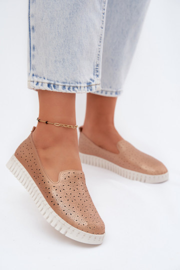 Instap schoenen met geperforeerde elementen in champagne Salty 2