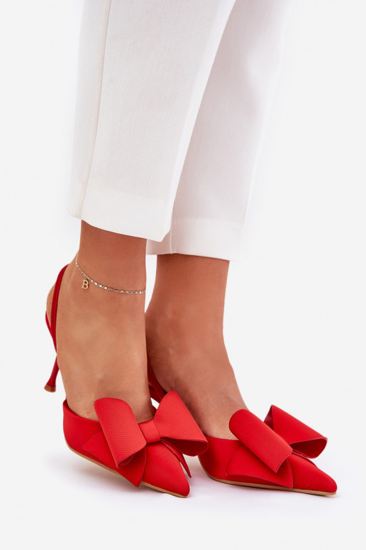 Chaussures à talons hauts rouges avec talon ouvert et nœud Eklevia