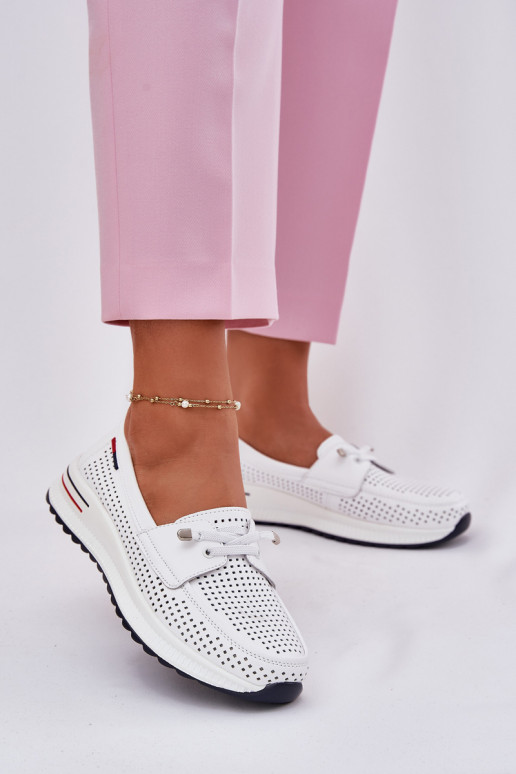 Peau chaussures Féminin avec une plateforme couleur blanche Violeth