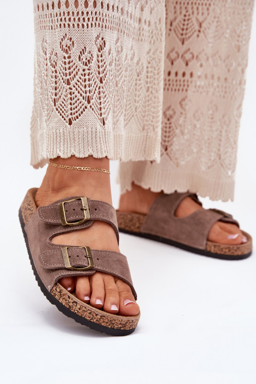 Suede pantoffels Op een kurkzool met gespen beige Tavira