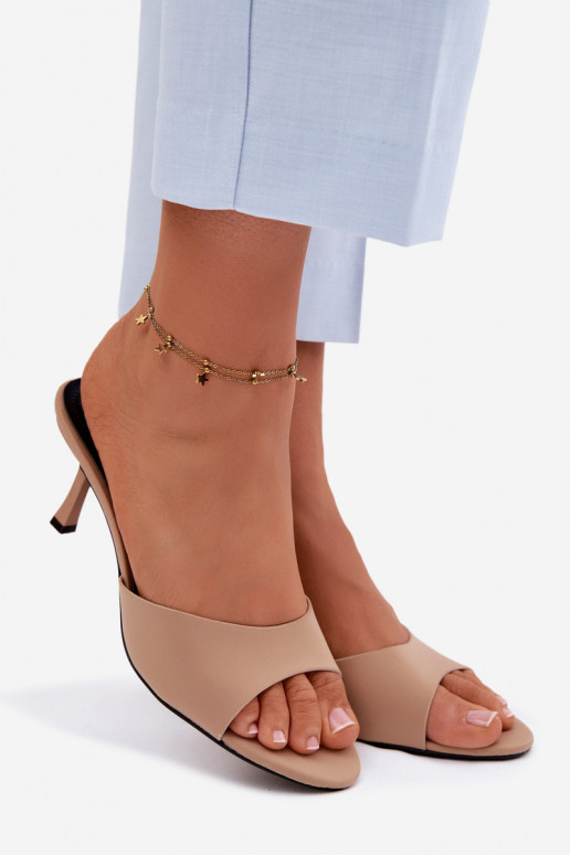 Pantoufles pour femmes avec des talons fins  beige Selmira