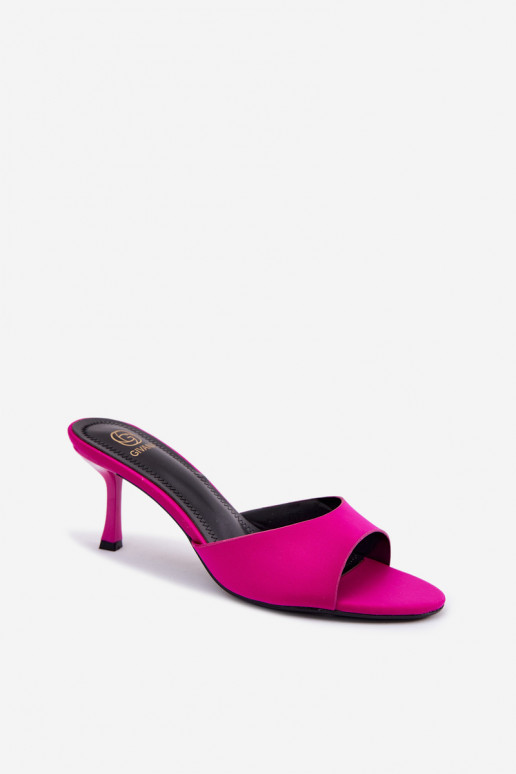 Pantoufles pour femmes avec des talons fins  couleur rose Selmira