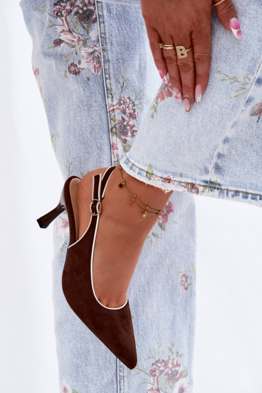 Damensandalen mit dünnen AbsätzenLamóZuką CzekoladoZue Relmira