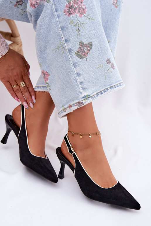 Dames sandalen met dunne hakken in zwarte kleur Relmira