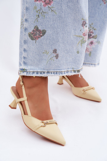 Sandales pour femmes avec des talons Ze Szpiczastymi Noskami couleur jaune Felessa