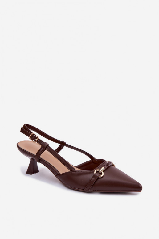 Sandales pour femmes avec des talons Ze Szpiczastymi Noskami marron Felessa