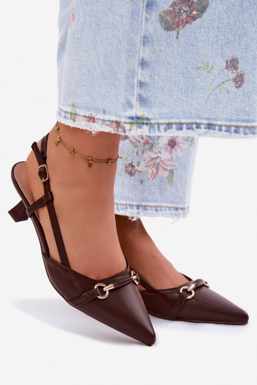 Sandales pour femmes avec des talons Ze Szpiczastymi Noskami marron Felessa