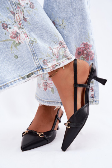 Sandales pour femmes avec des talons Ze Szpiczastymi Noskami couleur noire Felessa 2