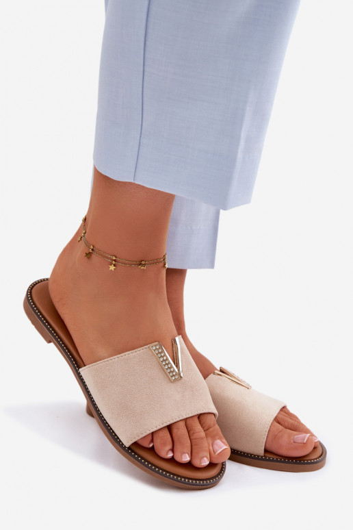Chaussons pour femmes avec détails décoratifs couleur sable Nelmira