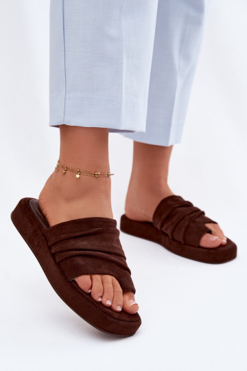 Chaussons pour femmes bruns avec volants Gelmira 2