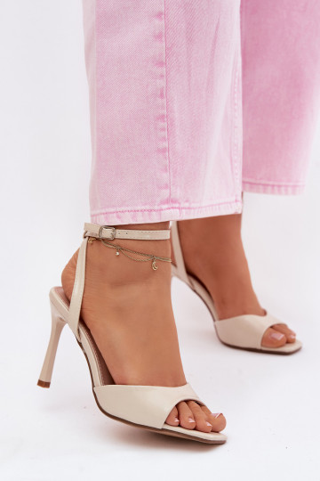 Beige dames sandalen met dunne hakken van faux leer Olissey 2