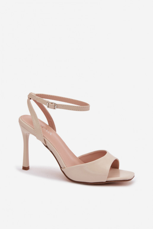 Beige dames sandalen met dunne hakken van faux leer Olissey