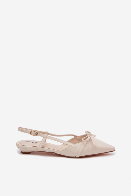 Sandales ivoire pour femmes en simili cuir sur un petit talon Jelmera