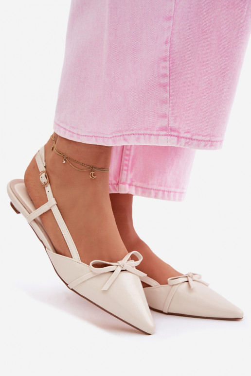 Sandales pour femmesImitacji Skóry Sur un talon bas couleur ivoire Jelmera