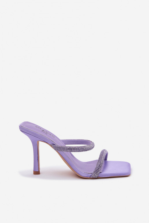 Chaussons violets à talons fins ornés de strass Vittoria