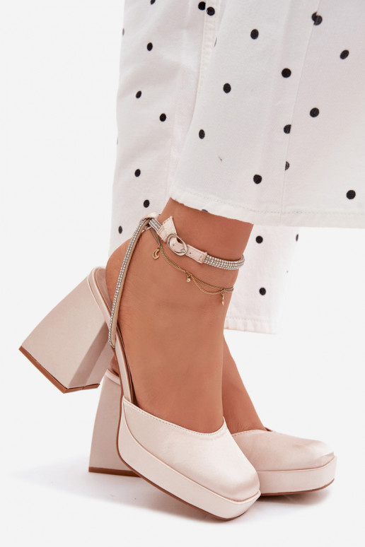 Gouden sandalen op chunky hakken met glinsterende studs Seraphina