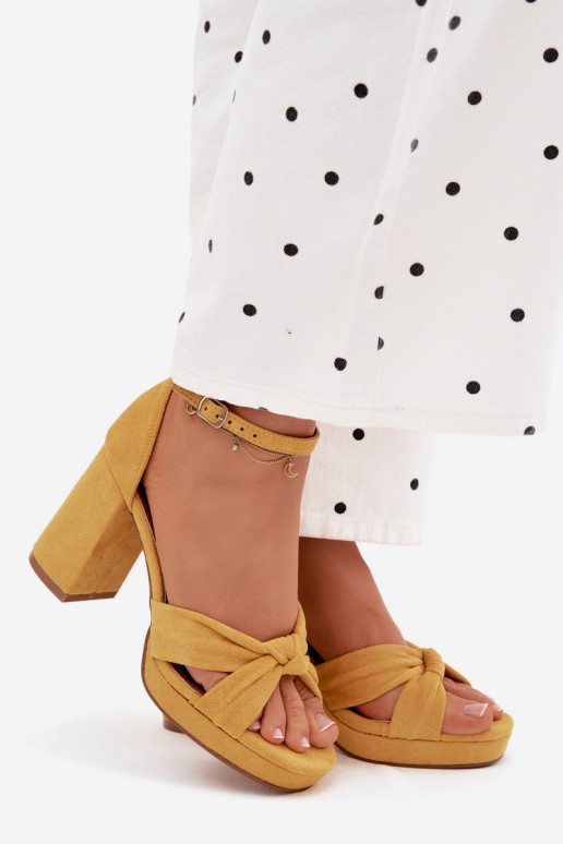 Gele hoge hak sandalen van faux suede Rosetta