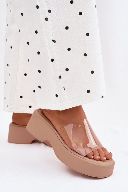 Pantoufles pour femmes avec une plateformeTransparentnym Bandesem beige Selestia