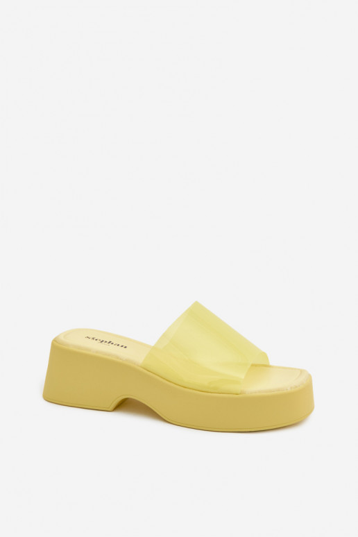 Pantoufles pour femmes avec une plateformeTransparentnym Bandesem couleur jaune Selestia