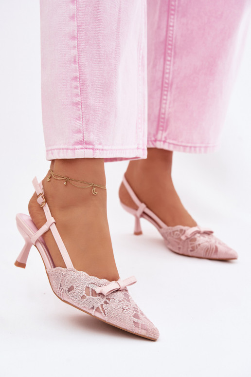 Roze sandalen met kant en strikjes op de hak Tai turiribelle
