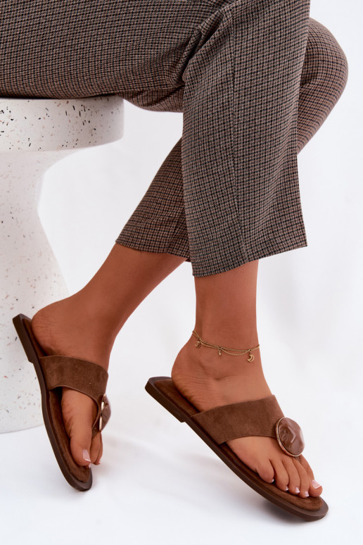 Bruine platte slippers met faux suede ornamenten Selvessa