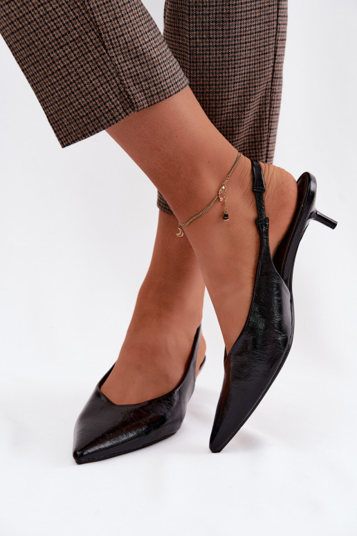 Lackierte Sandalen für DamenImitacji Skóry mit Absätzen schZuarze Farbe Averelle