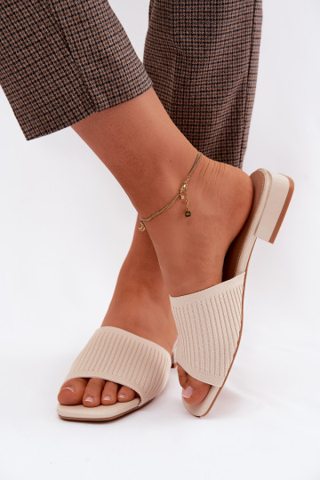  Pantoufles pour femmes avec des talons larges couleur ivoire Belissea 2