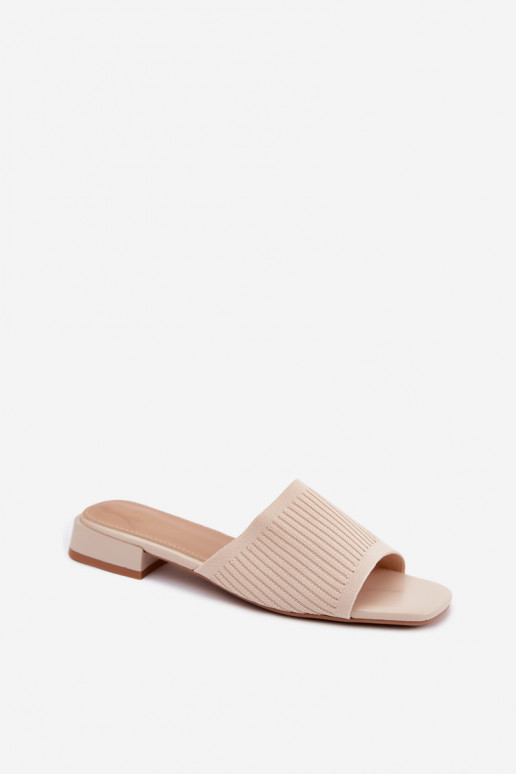Elfenbeinfarbene Damenschuhe mit breiten Absätzen Belissea