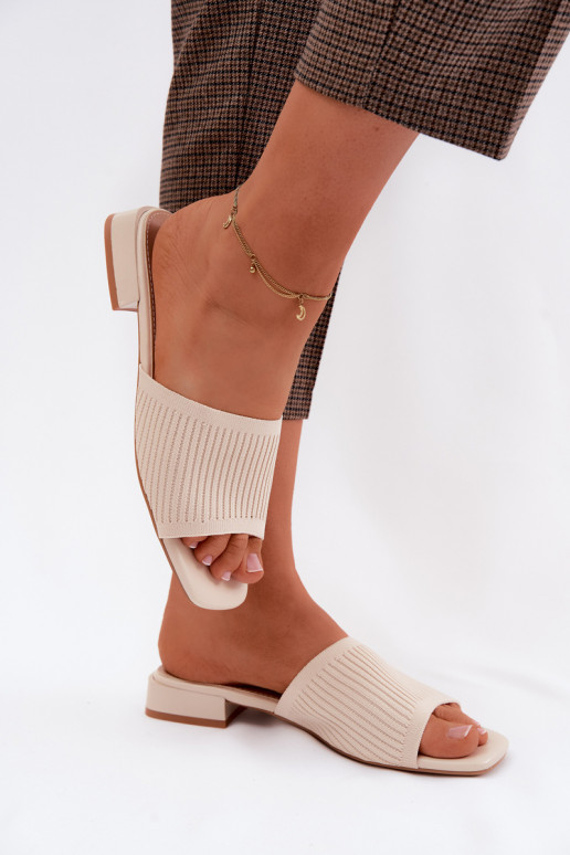  Pantoufles pour femmes avec des talons larges couleur ivoire Belissea