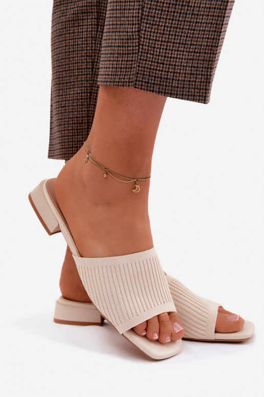  Pantoufles pour femmes avec des talons larges couleur ivoire Belissea