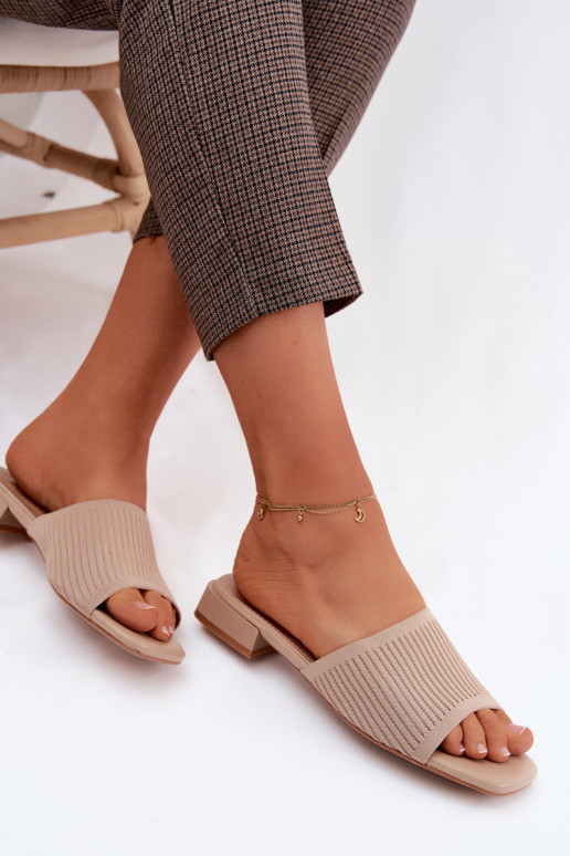 Beige Damenschuhe mit breiten Absätzen Belissea