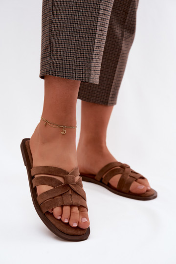 Chaussons pour femmes avec brides en daim synthétique couleur marron Calvia 2