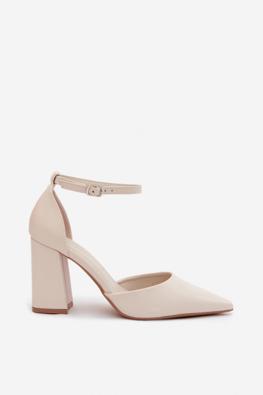 Chaussures avec des talonsImitacji Skóry couleur ivoire Selvra