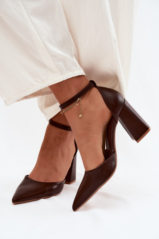Escarpins en cuir synthétique couleur Czekolado Selvra