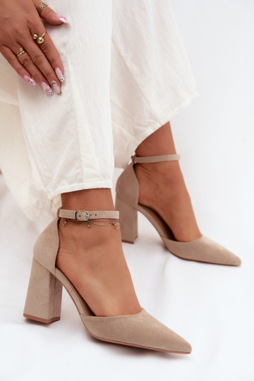 Chaussures avec des talonsImitacji en daimu beige Selvra